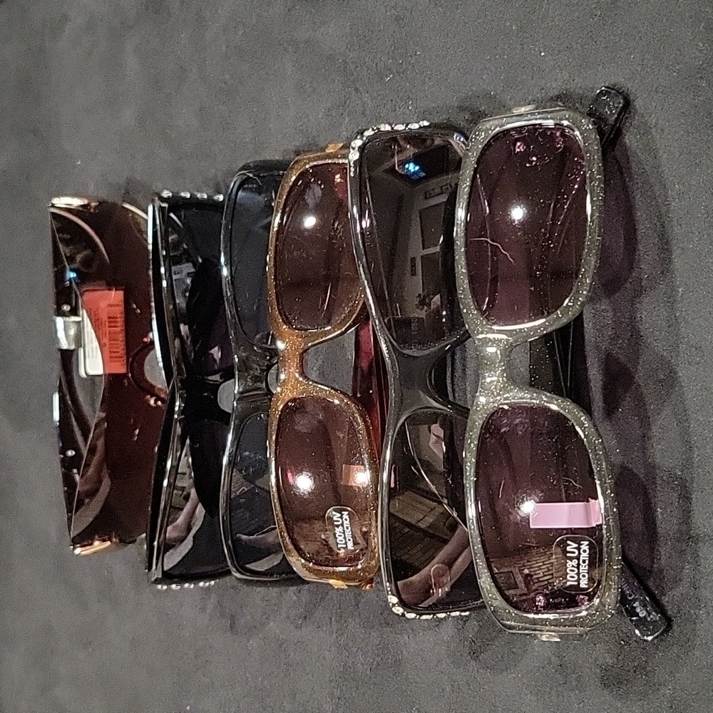 6 Pairs of Sunglasses